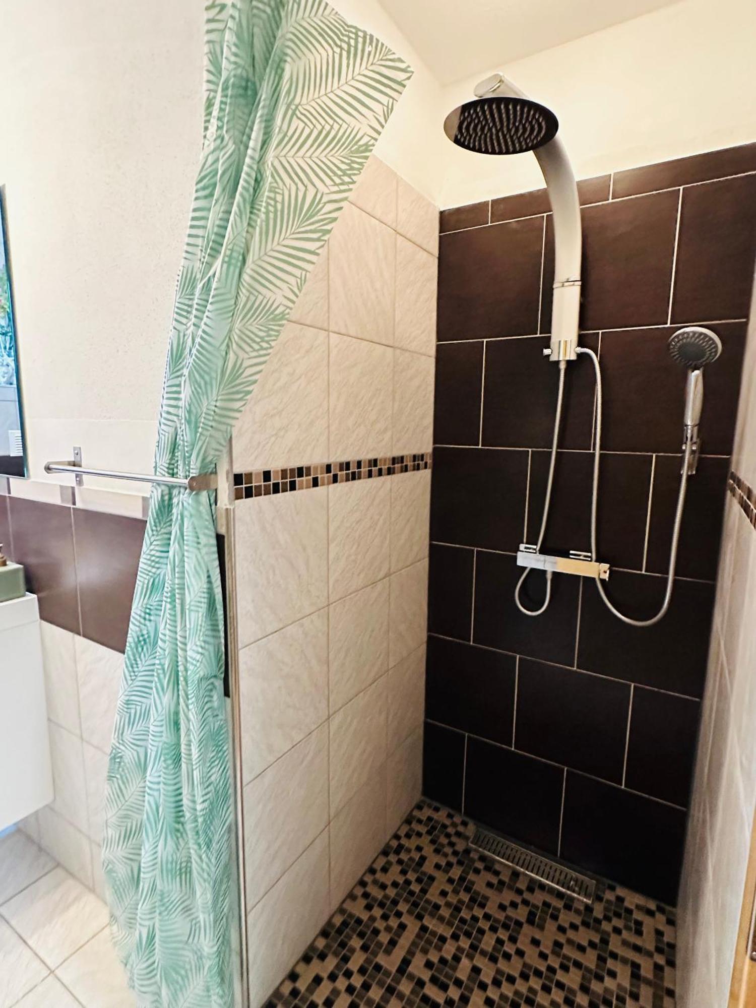 Kleine Wohnung Im Moelltal Penk Kültér fotó